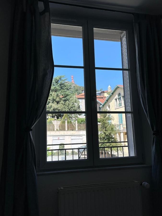 Appartement Avec Terrasse Au Puy Le Puy-en-Velay المظهر الخارجي الصورة