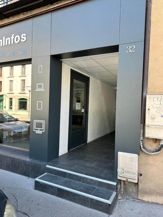 Appartement Avec Terrasse Au Puy Le Puy-en-Velay المظهر الخارجي الصورة